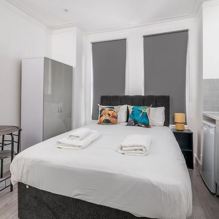 London Selwyn Unique & Stylish Studios Экстерьер фото