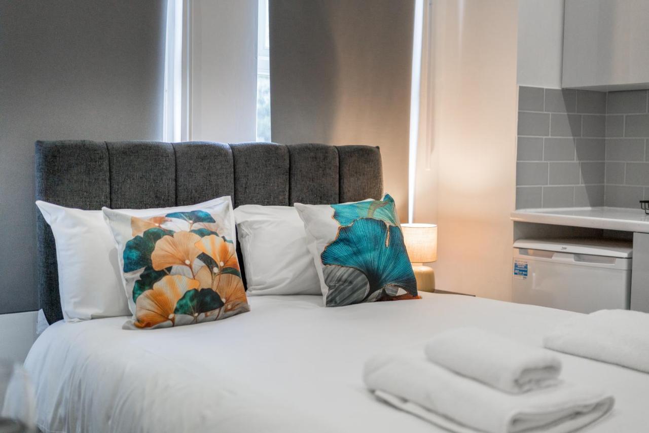 London Selwyn Unique & Stylish Studios Экстерьер фото