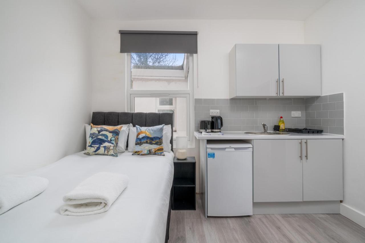 London Selwyn Unique & Stylish Studios Экстерьер фото