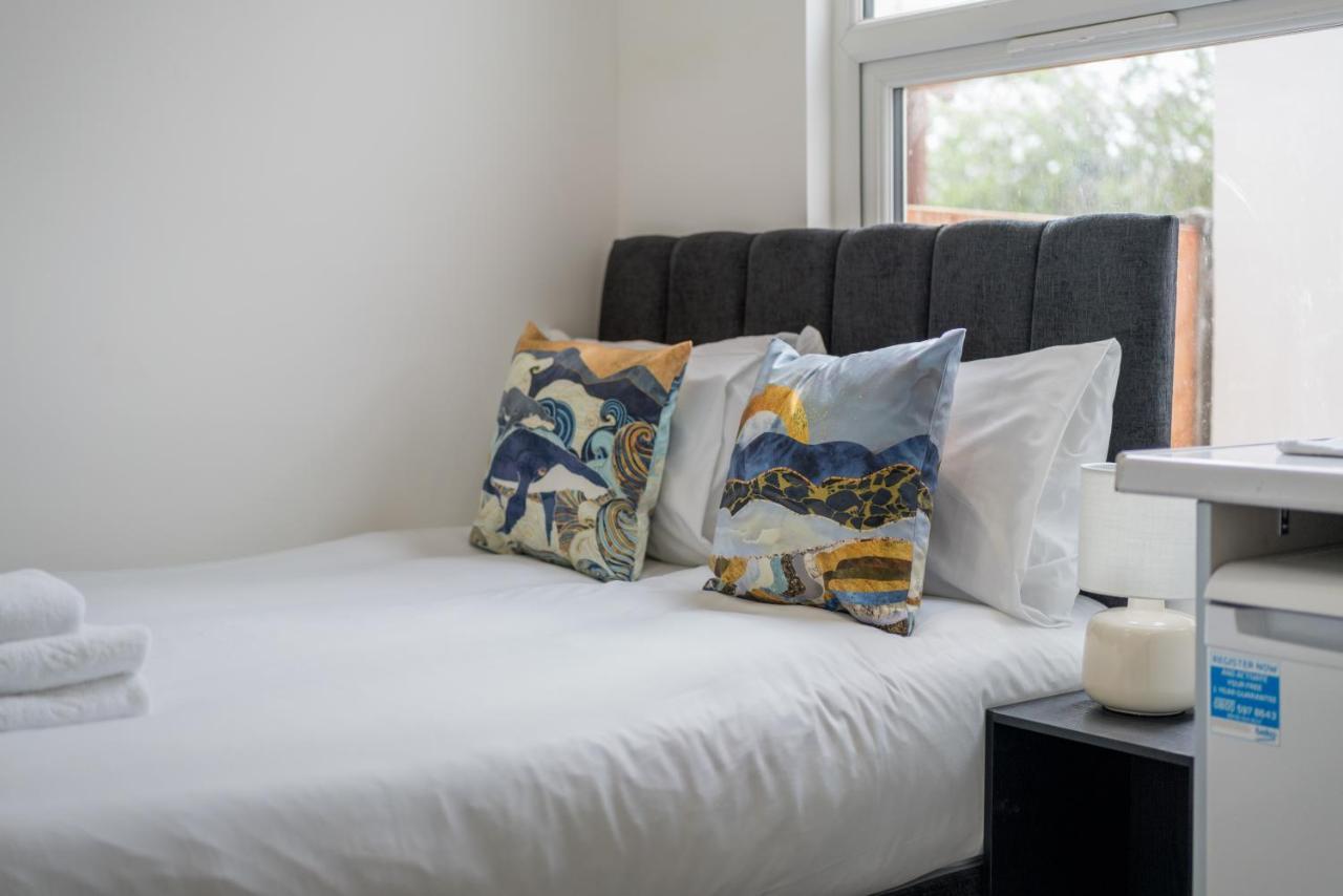 London Selwyn Unique & Stylish Studios Экстерьер фото