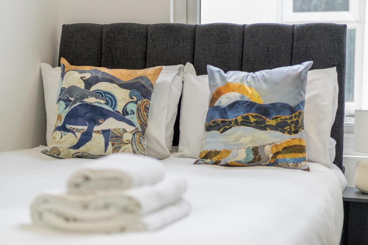 London Selwyn Unique & Stylish Studios Экстерьер фото