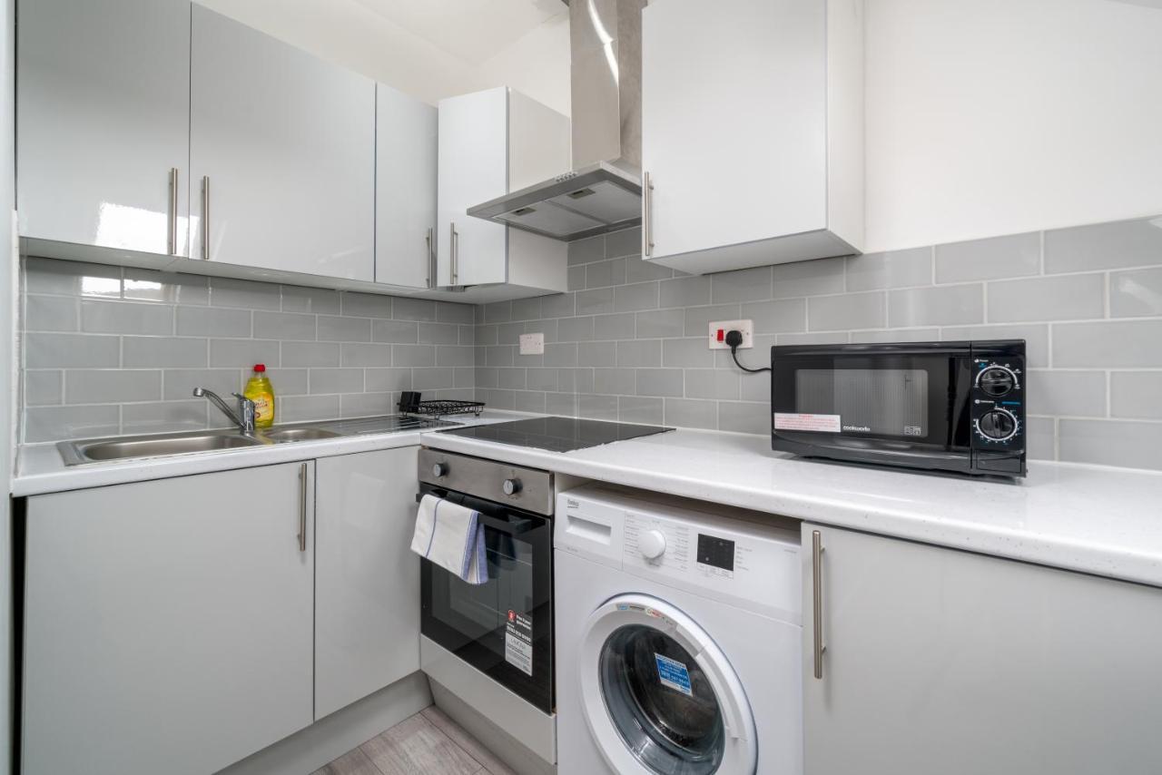 London Selwyn Unique & Stylish Studios Экстерьер фото