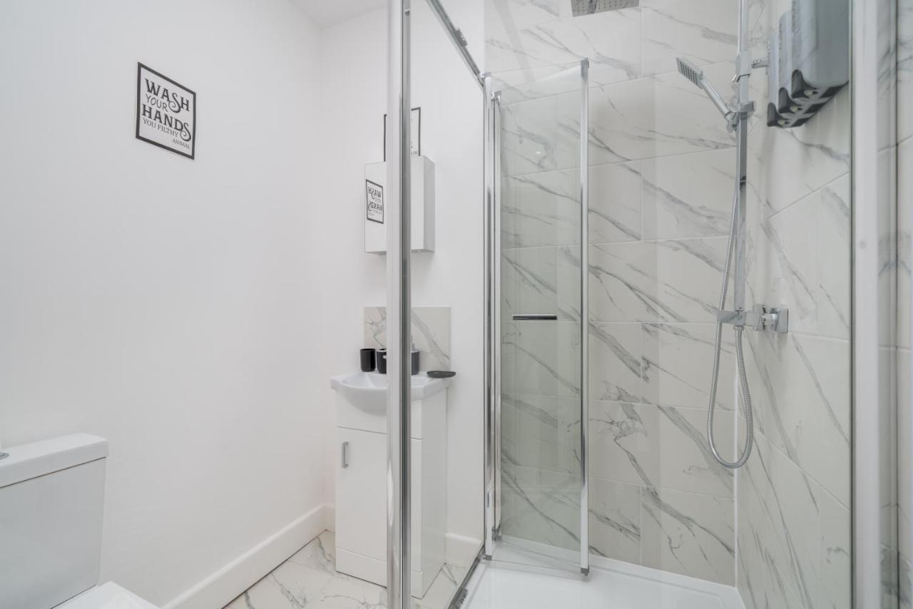London Selwyn Unique & Stylish Studios Экстерьер фото